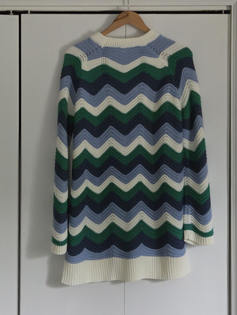 Hyacinth House Aqya Wave Chevron Knit Sweater - Green, Navy & Cream - Picture 3 of 6